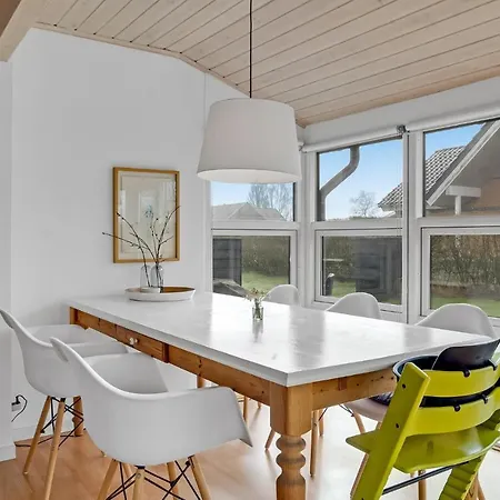 Feriehus 3 Bedroom Awesome In