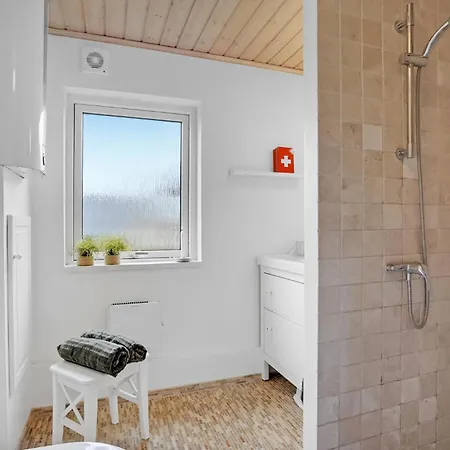 3 Bedroom Awesome In Egernsund