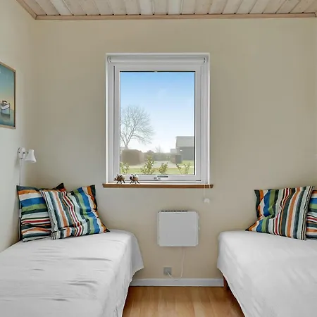 3 Bedroom Awesome In *