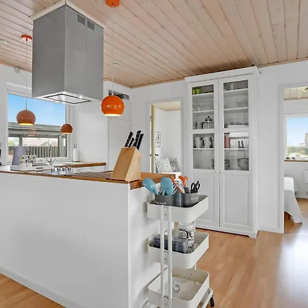 3 Bedroom Awesome In * Egernsund