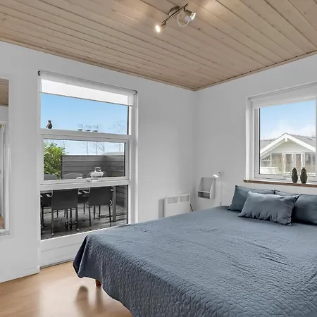 3 Bedroom Awesome In