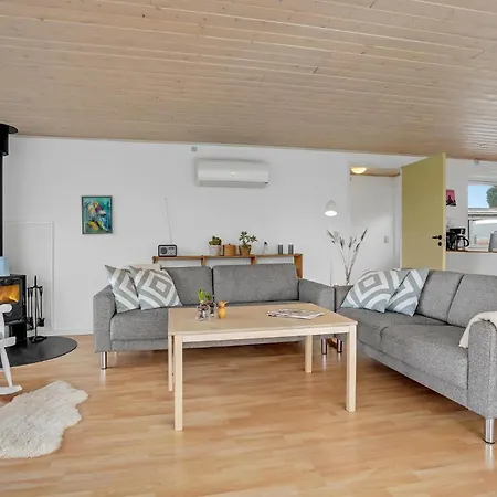 3 Bedroom Awesome In