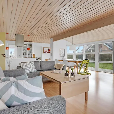 Ferienhaus 3 Bedroom Awesome In Egernsund