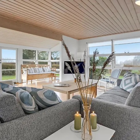 3 Bedroom Awesome In * Egernsund